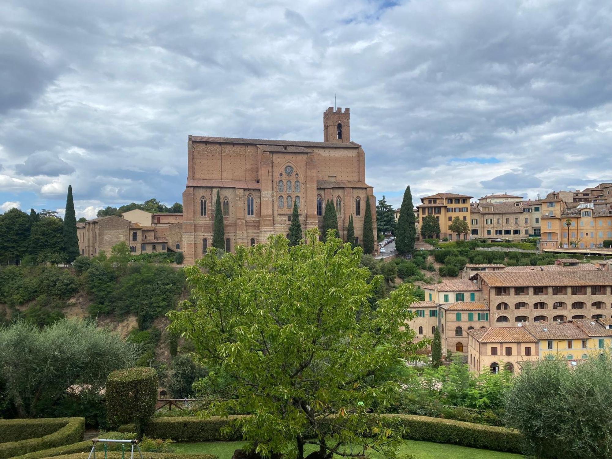 Loft Vicolo Di Vallepiatta 2 Min Piazza Del Campo Con Parcheggio Siena Zewnętrze zdjęcie