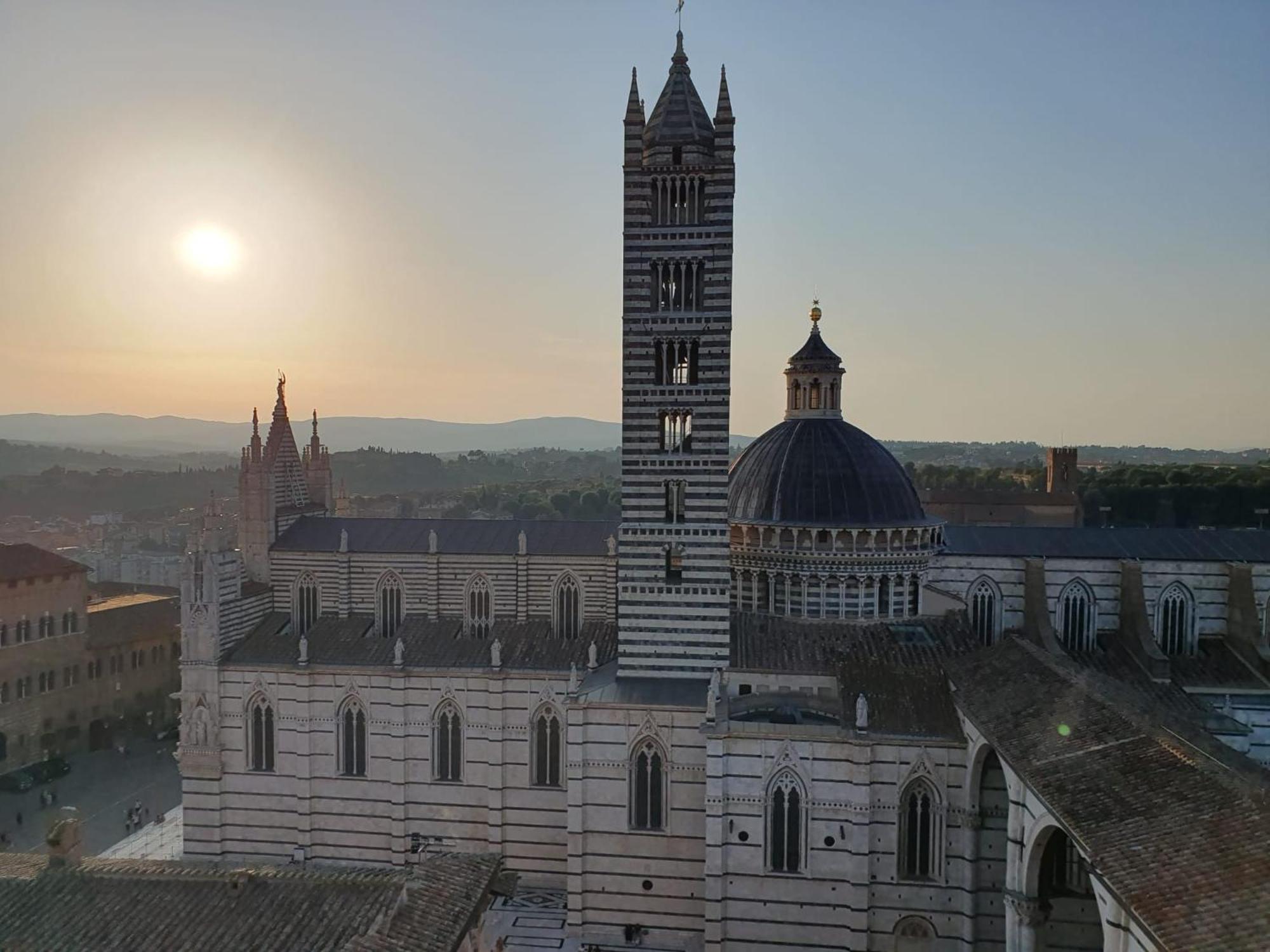 Loft Vicolo Di Vallepiatta 2 Min Piazza Del Campo Con Parcheggio Siena Zewnętrze zdjęcie